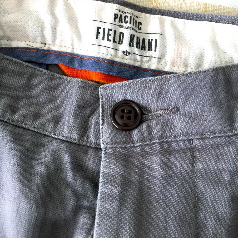 Men’s Dockers Pacific Field Khaki Collection Gray 100% Cotton Excellent 34 x 30 - Picture 1 of 4